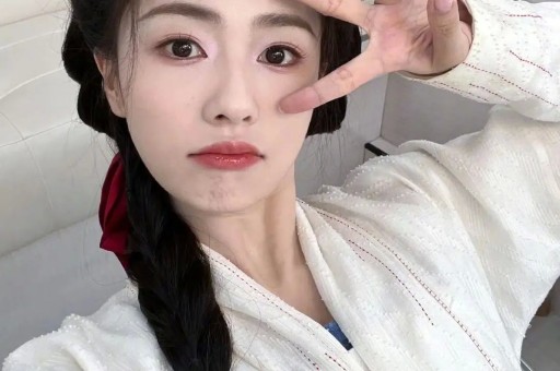 曹操的“人设”崩了?别争了他才是三国头号“斜杠中年”!